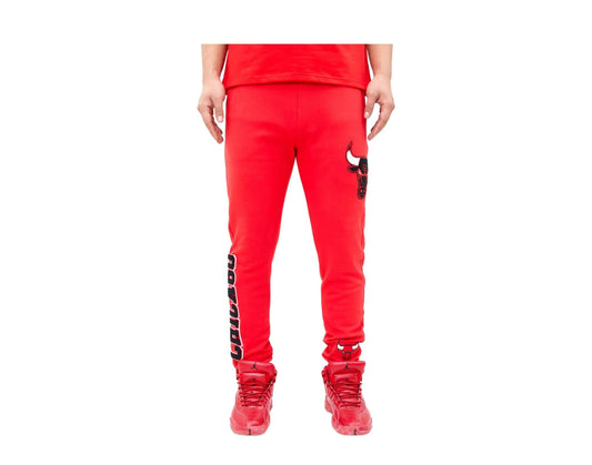 Pro Standard Chicago Bulls Classic Chenille Men Joggers Red