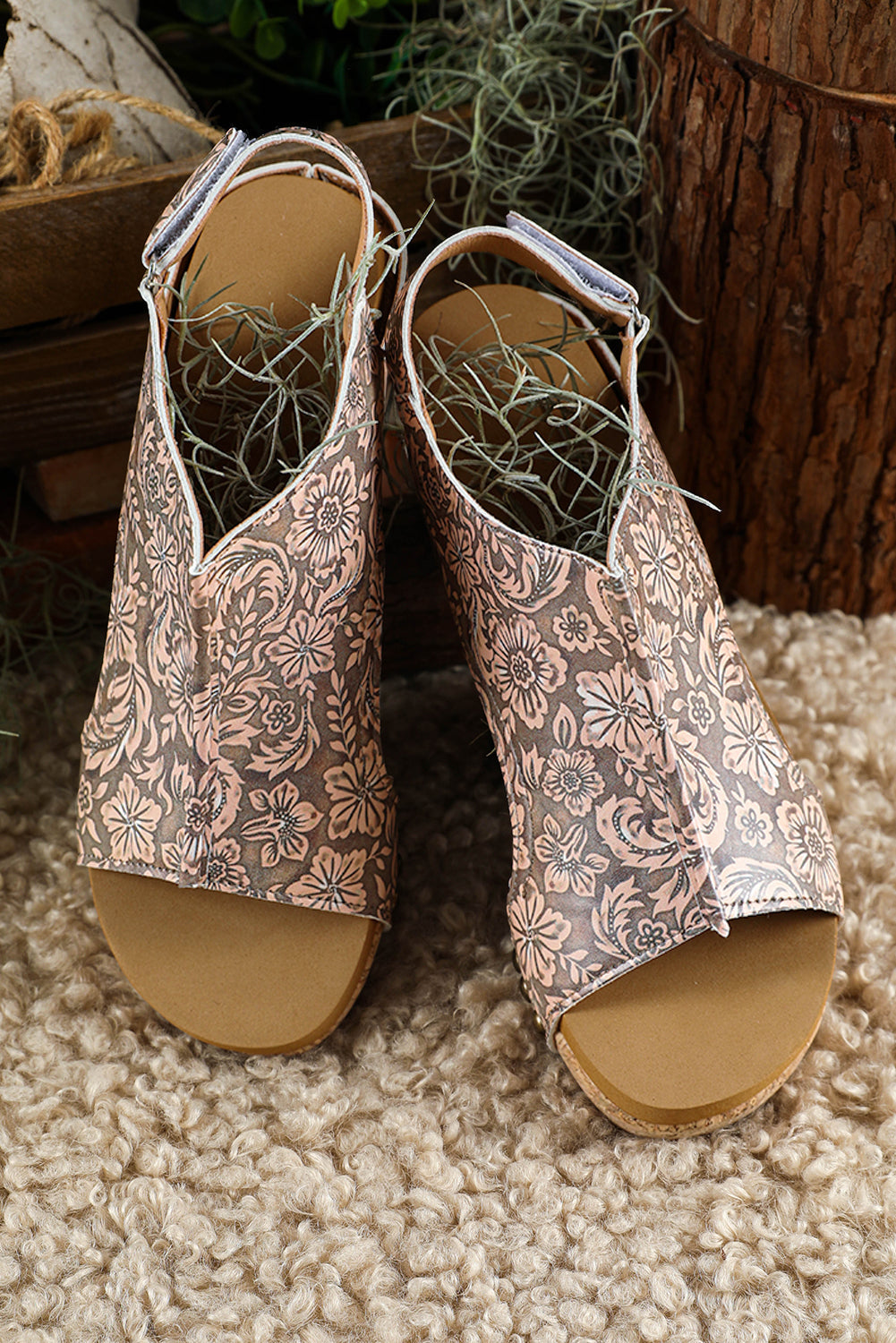 Threaded Pear Vintage Floral Hollowed Platform Sandals