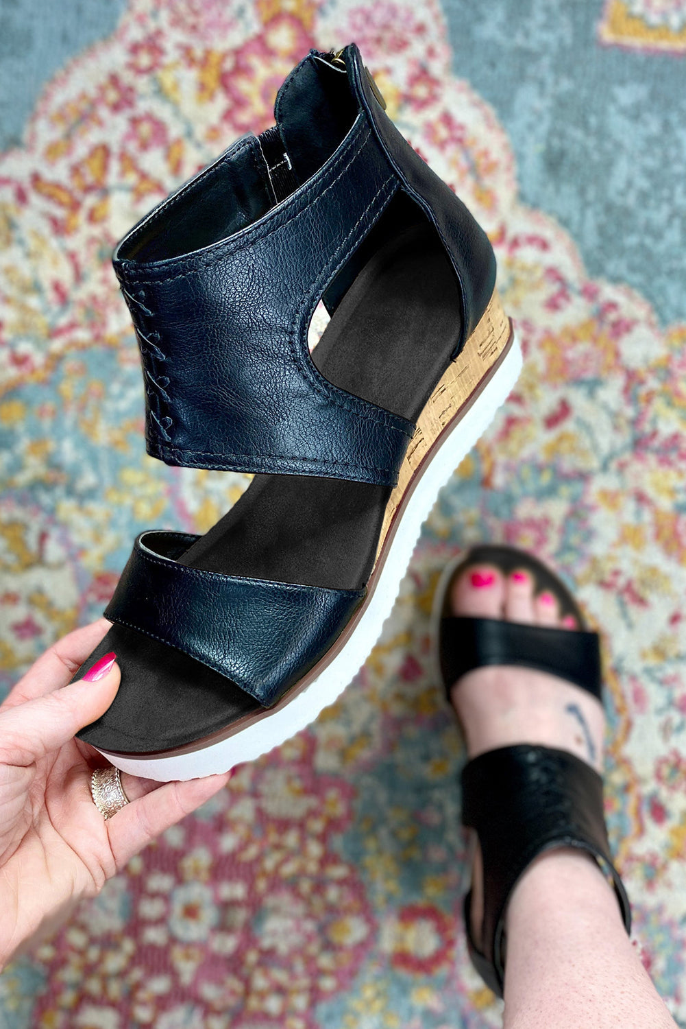 Threaded Pear Nora Crisscross Hollowed Gladiator Sandals
