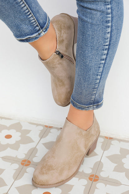 Threaded Pear Tulip Opening Suede Ankle Boots