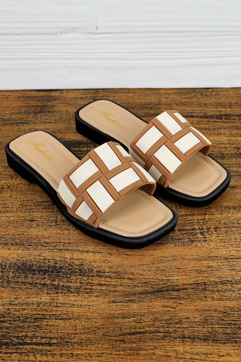 Threaded Pear Two Tone Square Toe Slippers