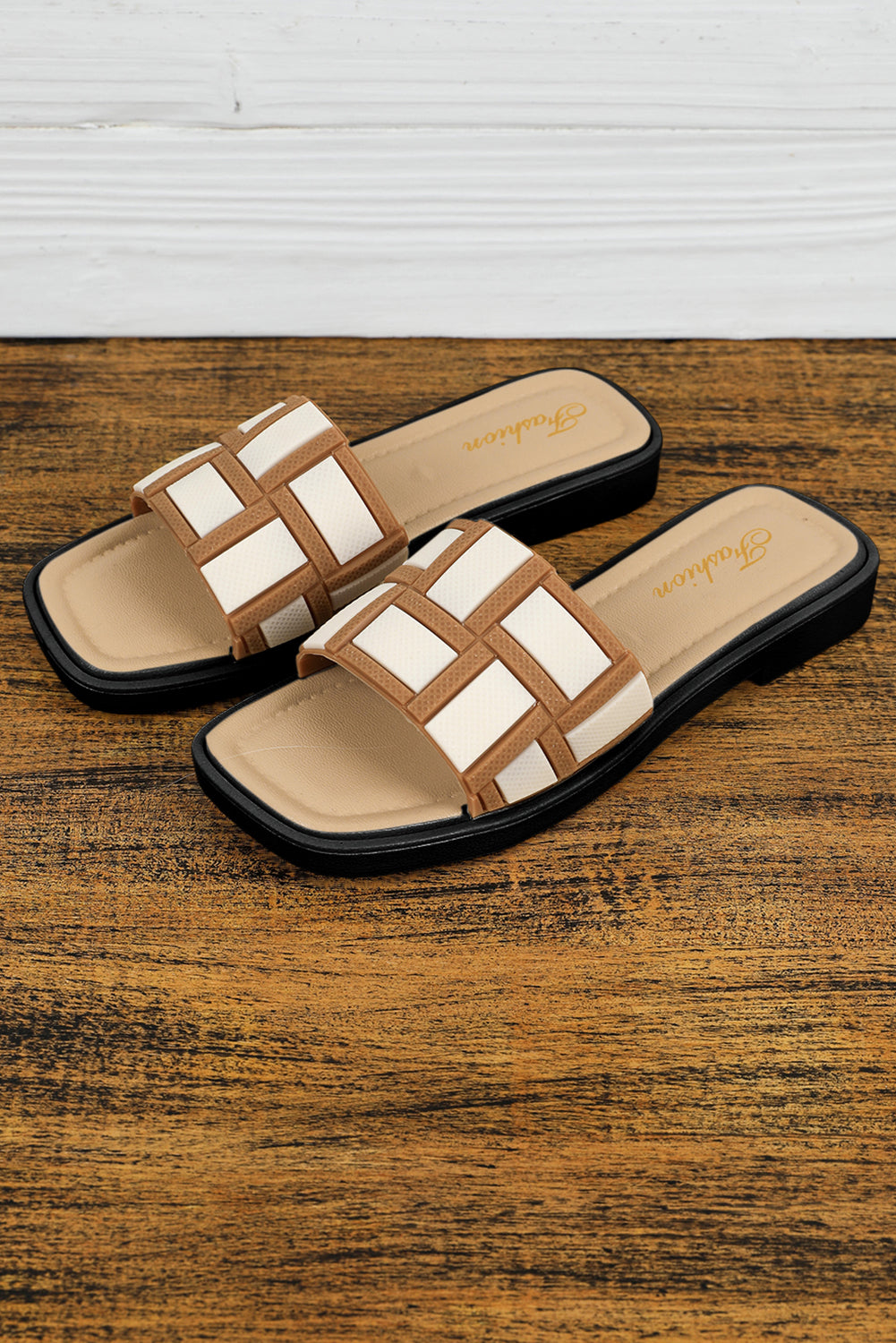 Threaded Pear Two Tone Square Toe Slippers