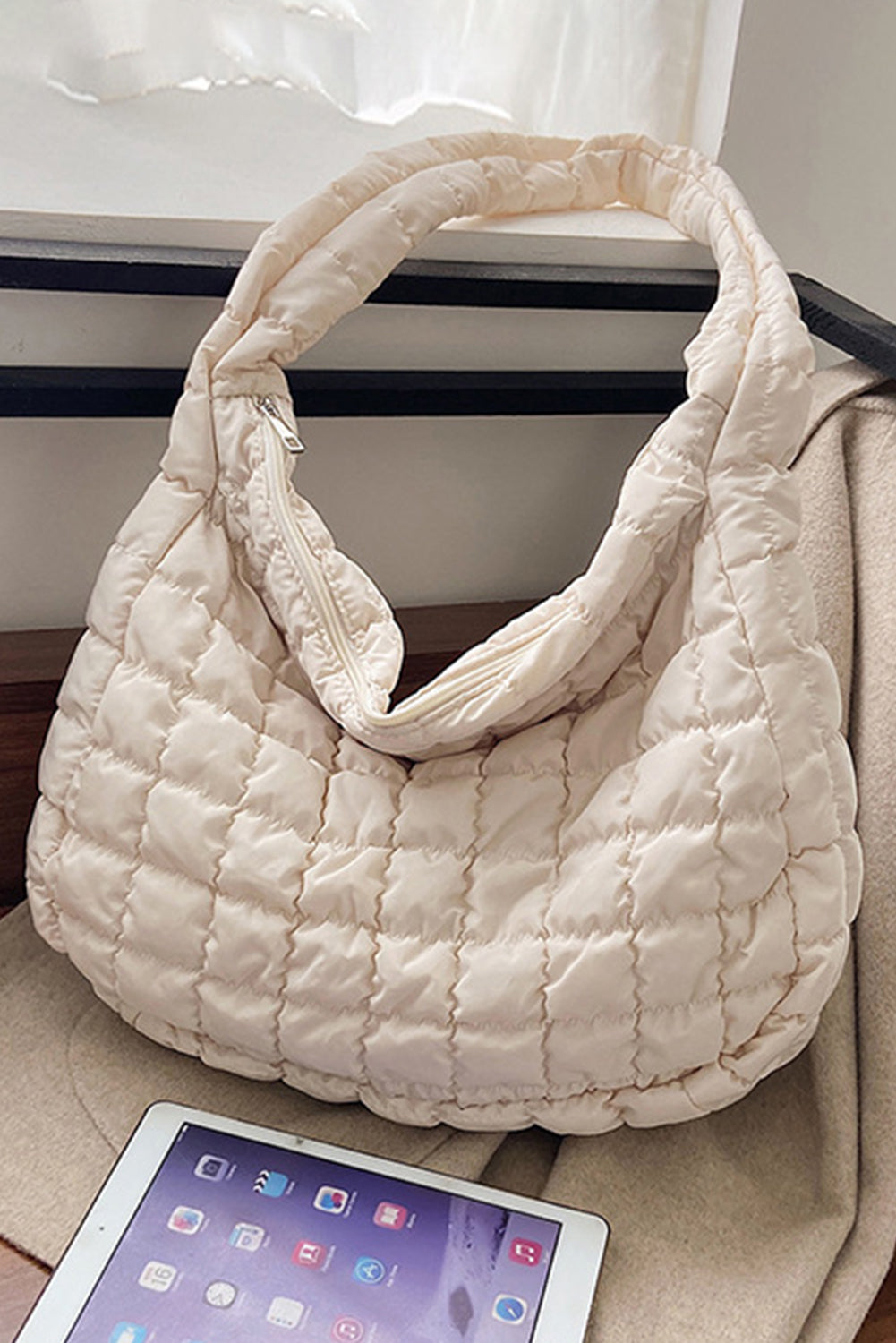 Threaded Pear Kylie Quilted Zipper Tote Bag