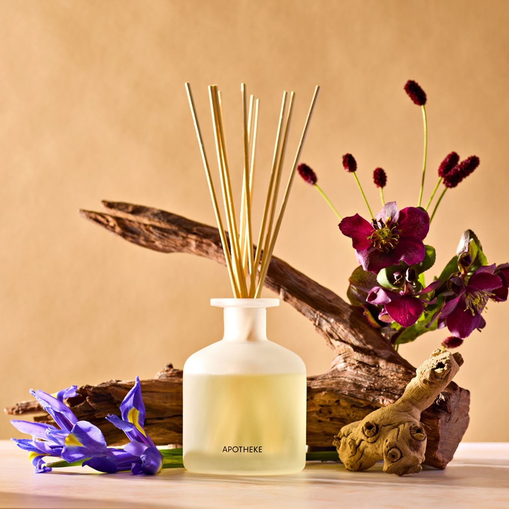 APOTHEKE Black Iris Oak Reed Diffuser