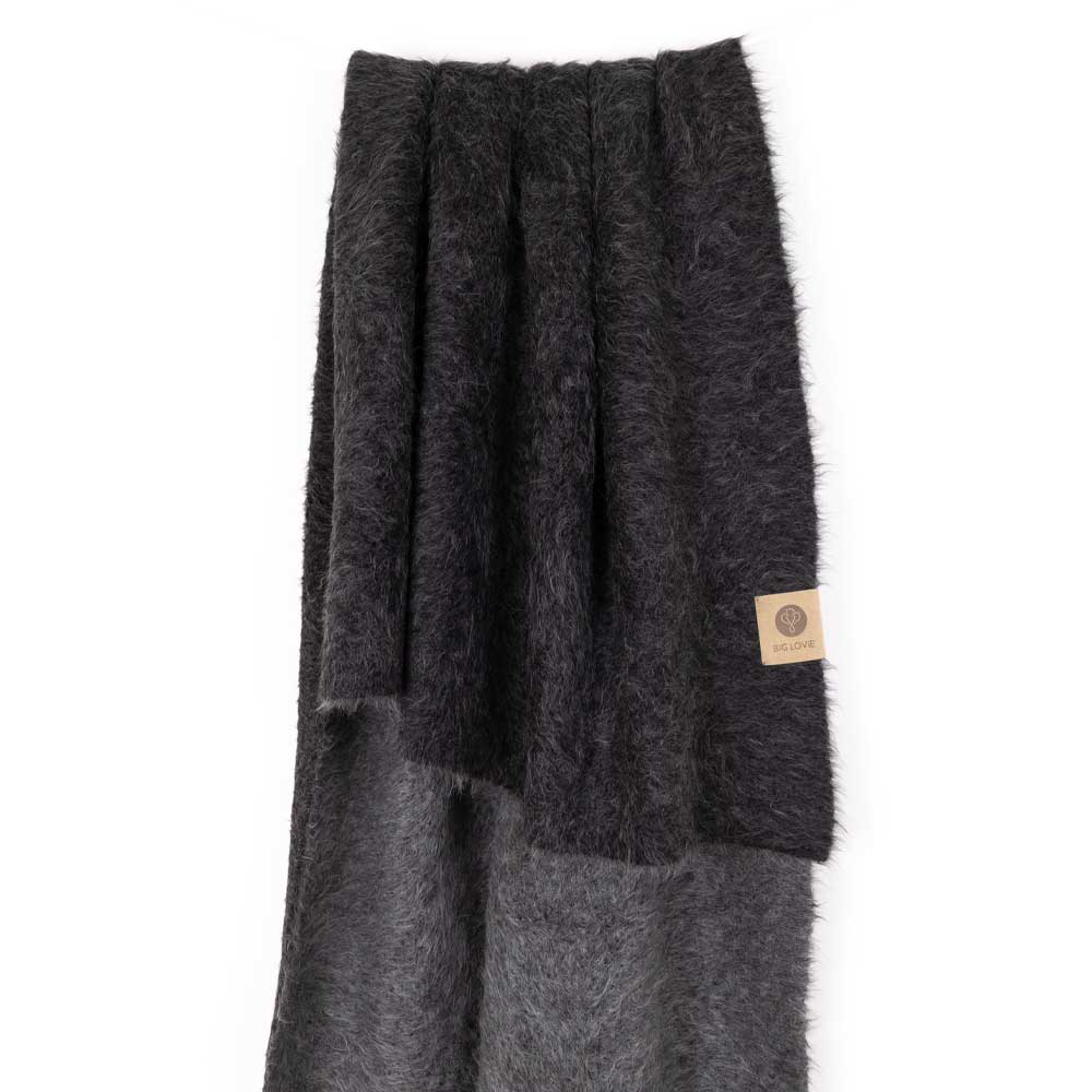 Suri | Black + Dark Gray