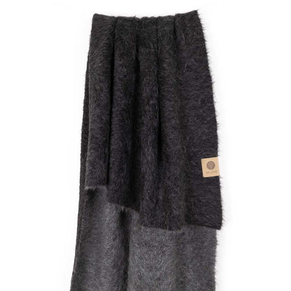 Suri | Black + Dark Gray
