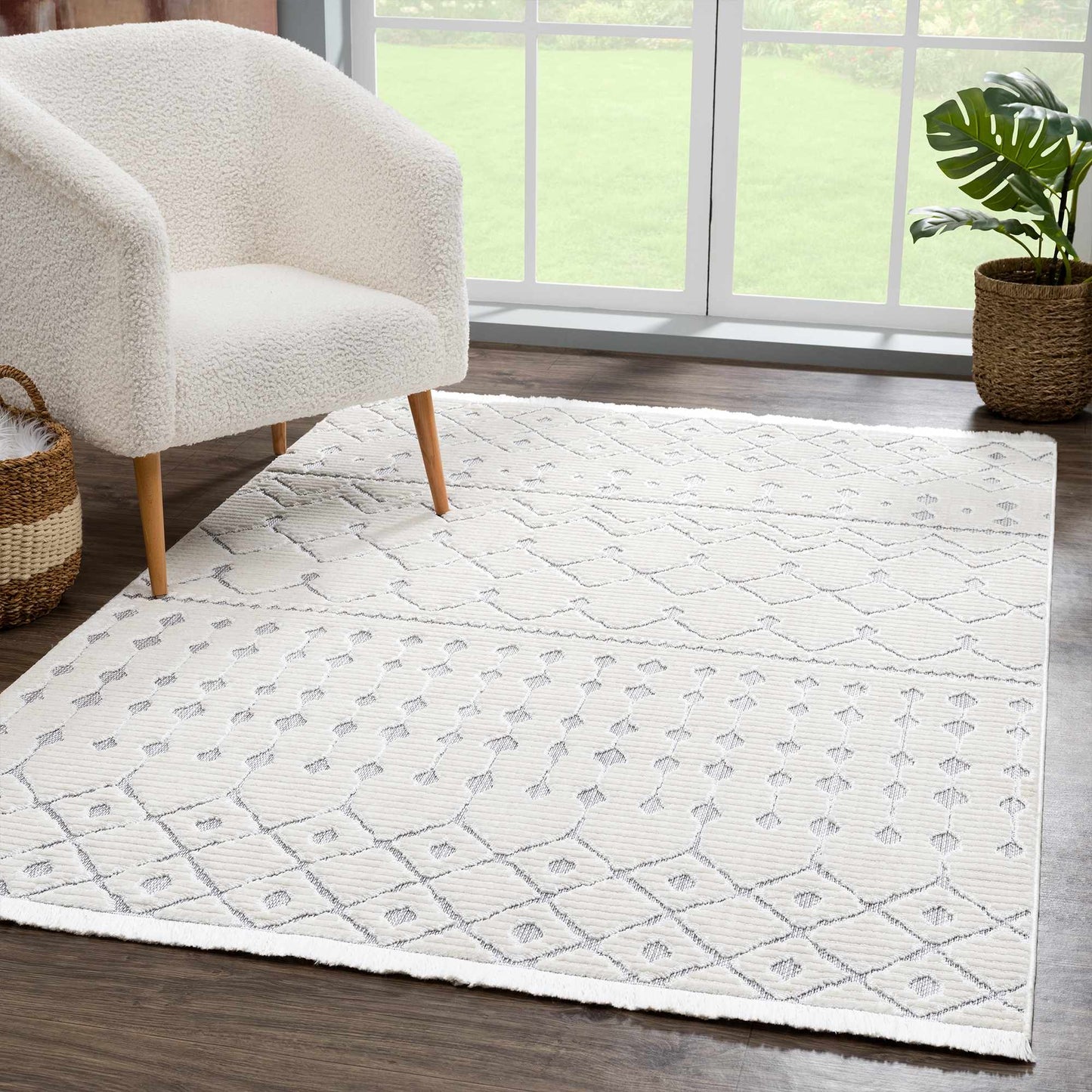 Ivory Gray Beil Textured Trellis Fringe Area Rug - Clearance
