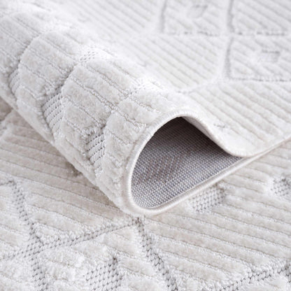 Ivory Beil 3D Fringe Area Rug - Clearance