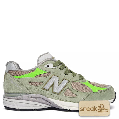 New Balance Preschool 990V3 'Patta Keep Your Family Close Ps' Sneakers