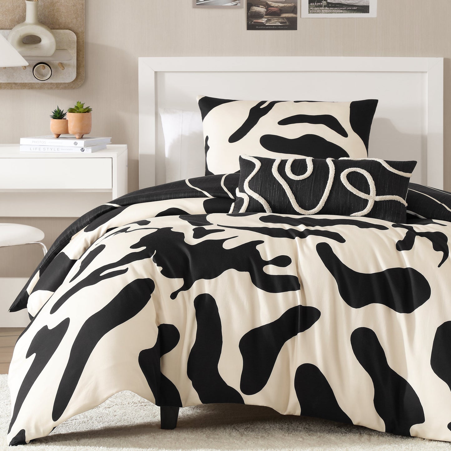 BebeTeen Ebony and Ivory Reversible Comforter Set