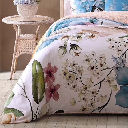 Blue Floral / Beige-