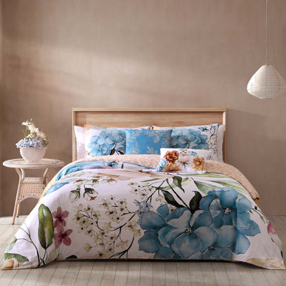 Blue Floral / Beige-