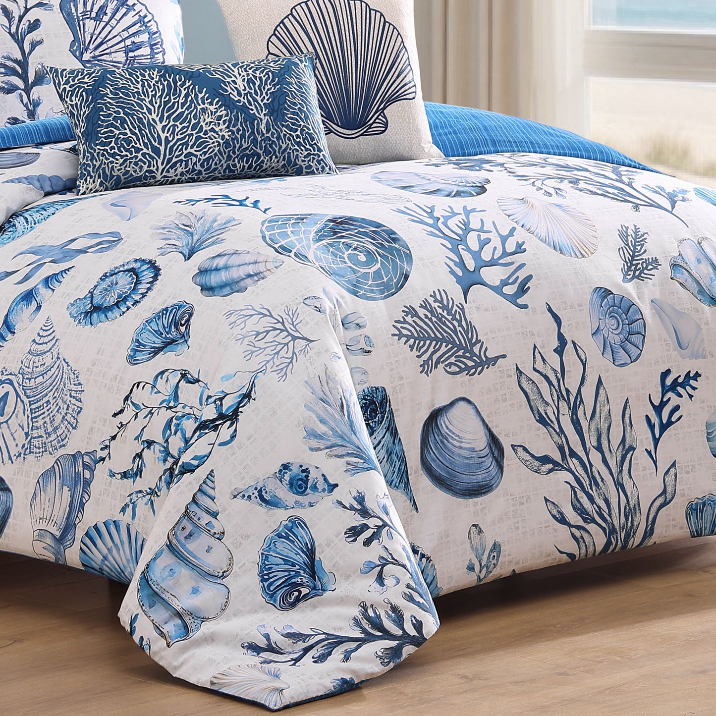 Bebejan Shells and Seaplants 5 Piece Reversible Comforter Set