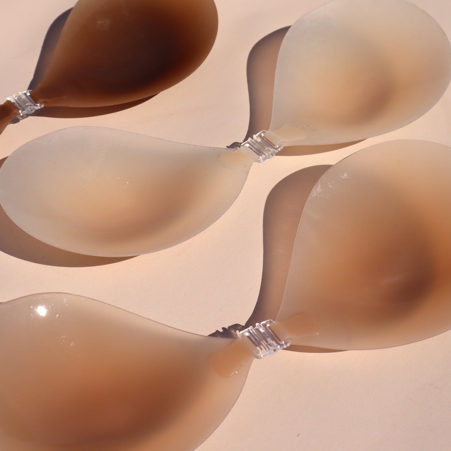 Seamless Stick-On Bra in MEDIUM TINT