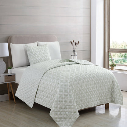 Patina Vie Maison Vintage Floral Printed Quilt Set With Shams