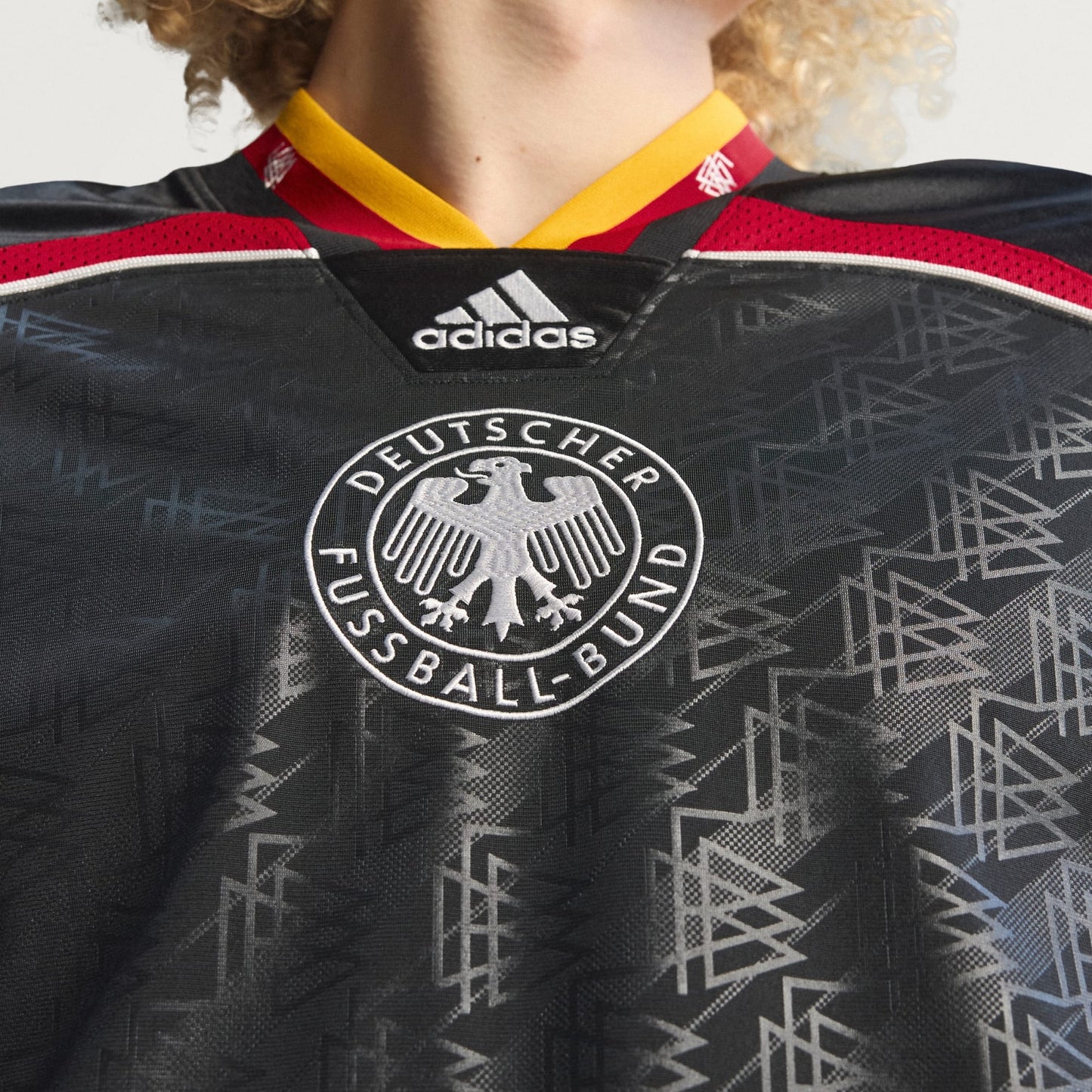 [kd5980] Mens adidas Bringback Remixed Germany Jersey