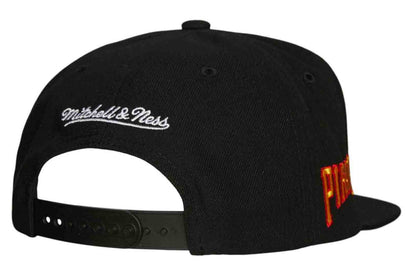 Mitchell & Ness Men's MLB Evergreen Snapback Coop Pirates Snapback Caps