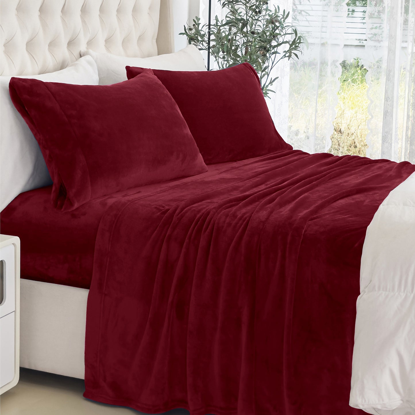 Mocassi 4-Piece Velvet Plush Flannel Sheet Set