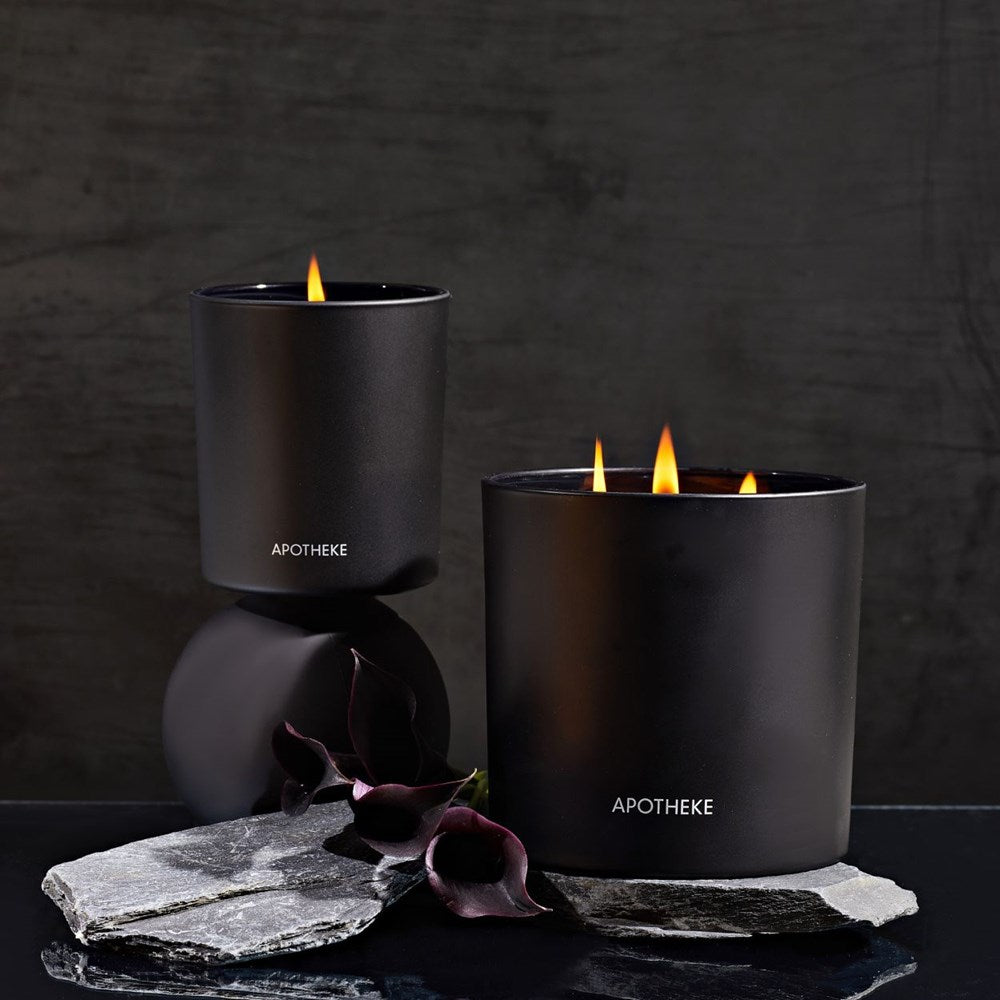 APOTHEKE Charcoal Classic Candle