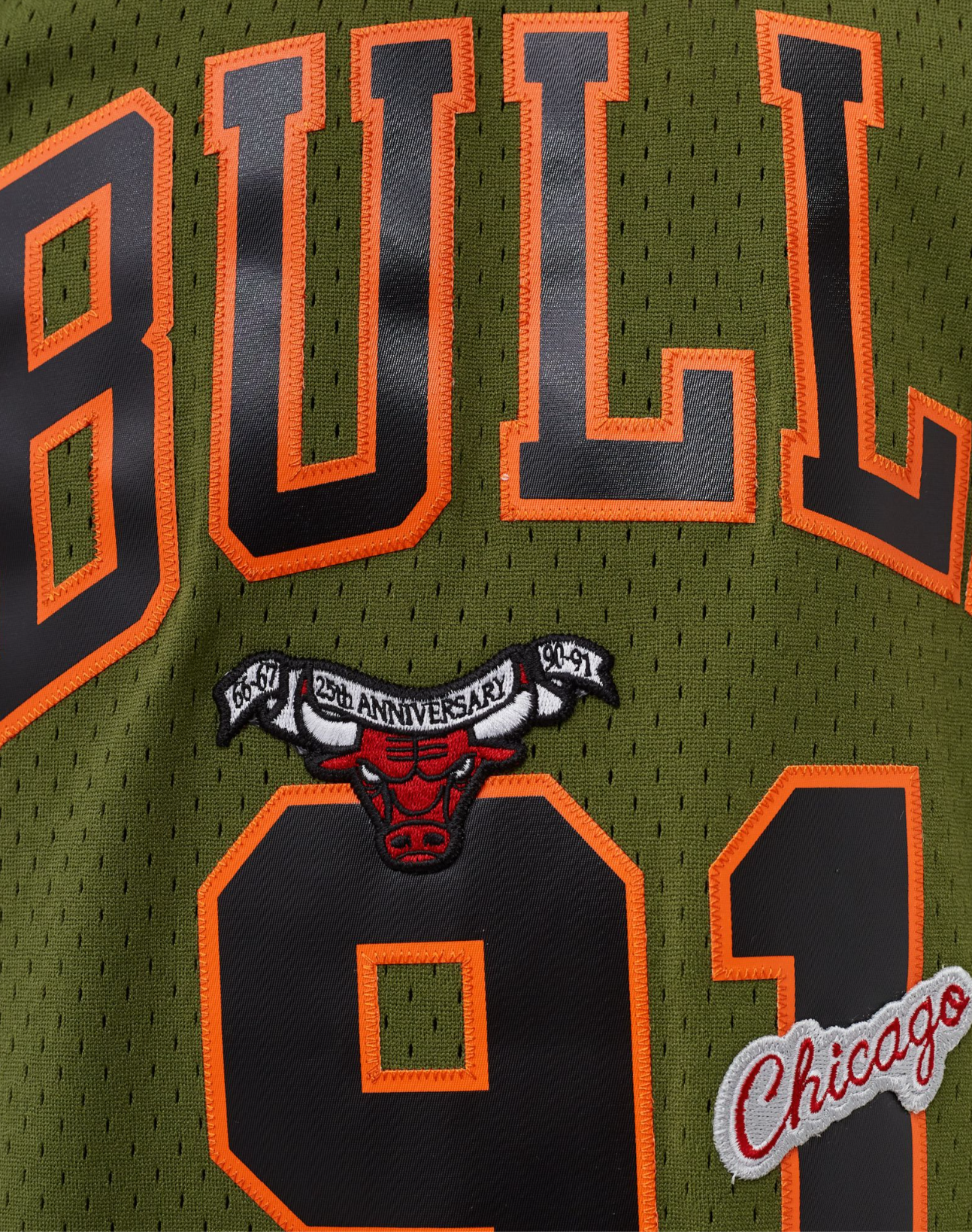 Men's Mitchell & Ness Flight Swingman Jersey Bulls 1997 Dennis Rodman