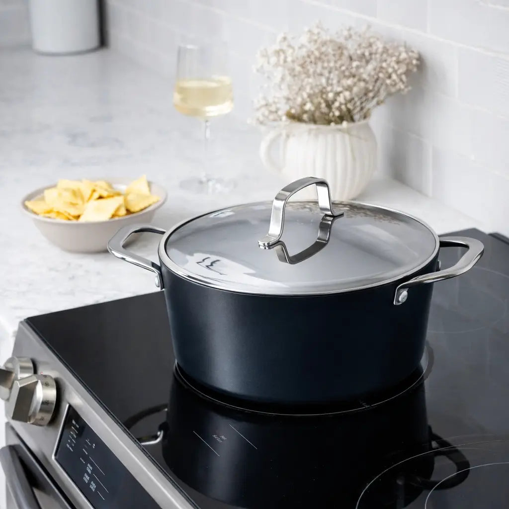 Maestro Stock Pot with Lid — 4.5-QT.