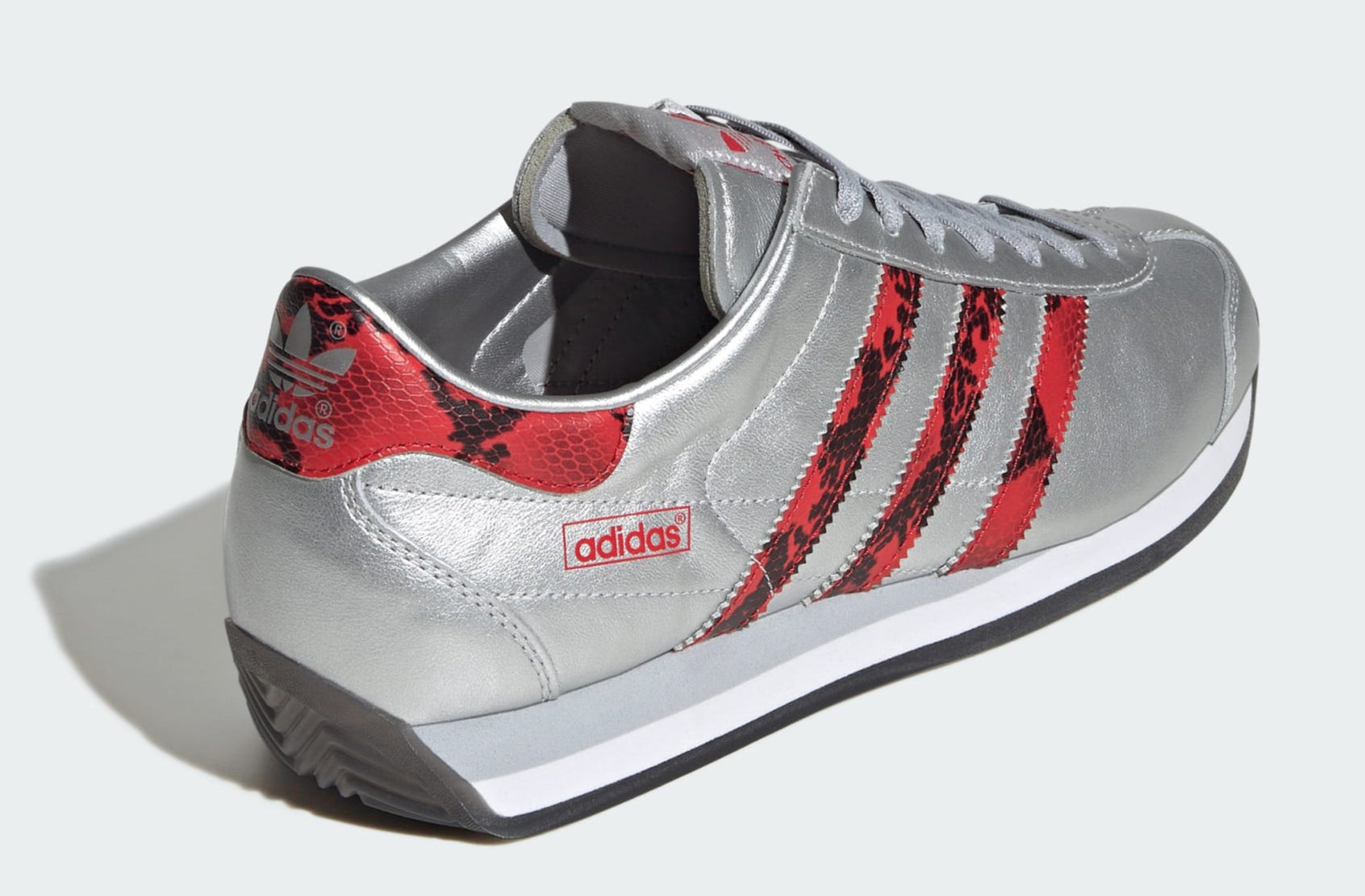 Silver Metallic/Better Scarlet/Core Black-