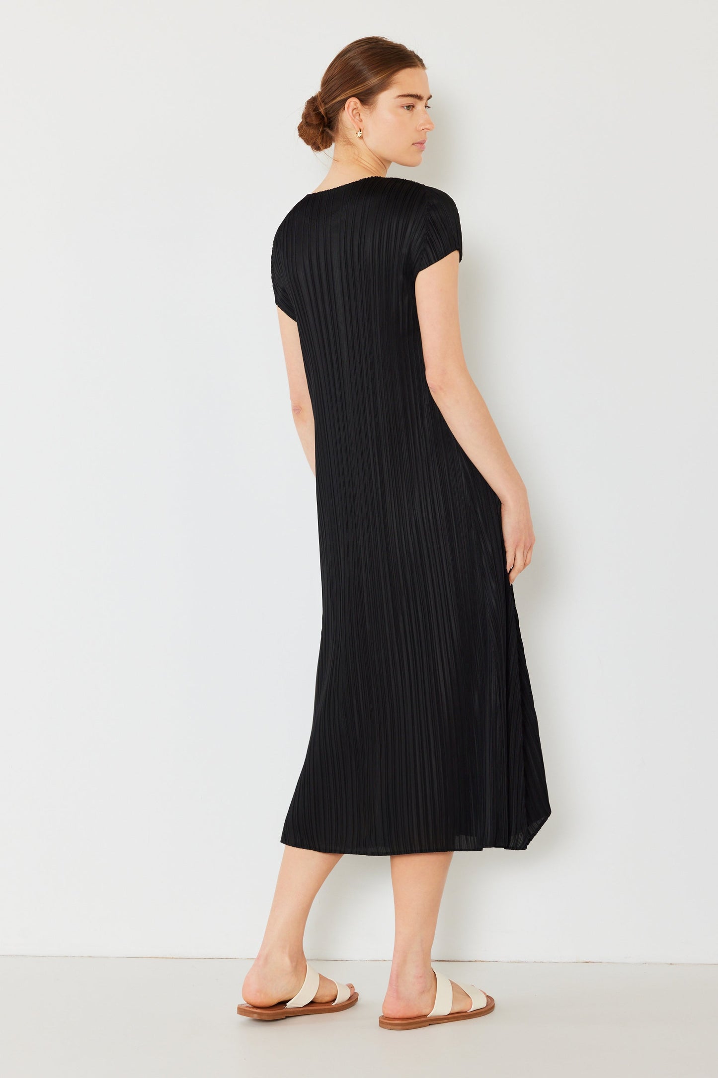 Marina West Pleated Cap Sleeve A-Line Midi Dress (D01CS) - Black