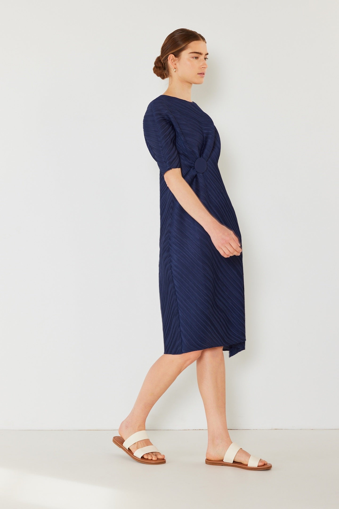 Marina West Pleated Dolman Sleeve Dress (D03BT) - Navy