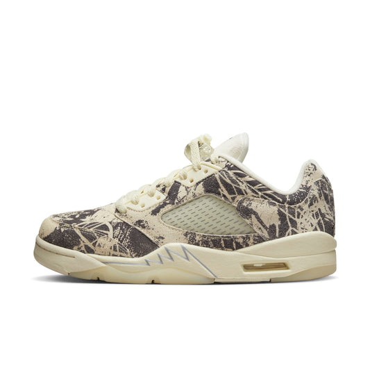 Coconut Milk/White/Black-