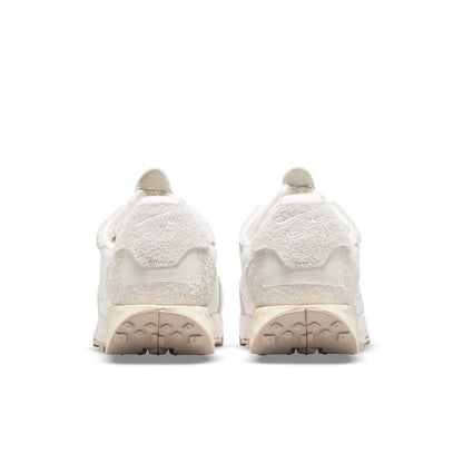 Nike Women's Fontanka Waffle 'White Phantom' Sneakers