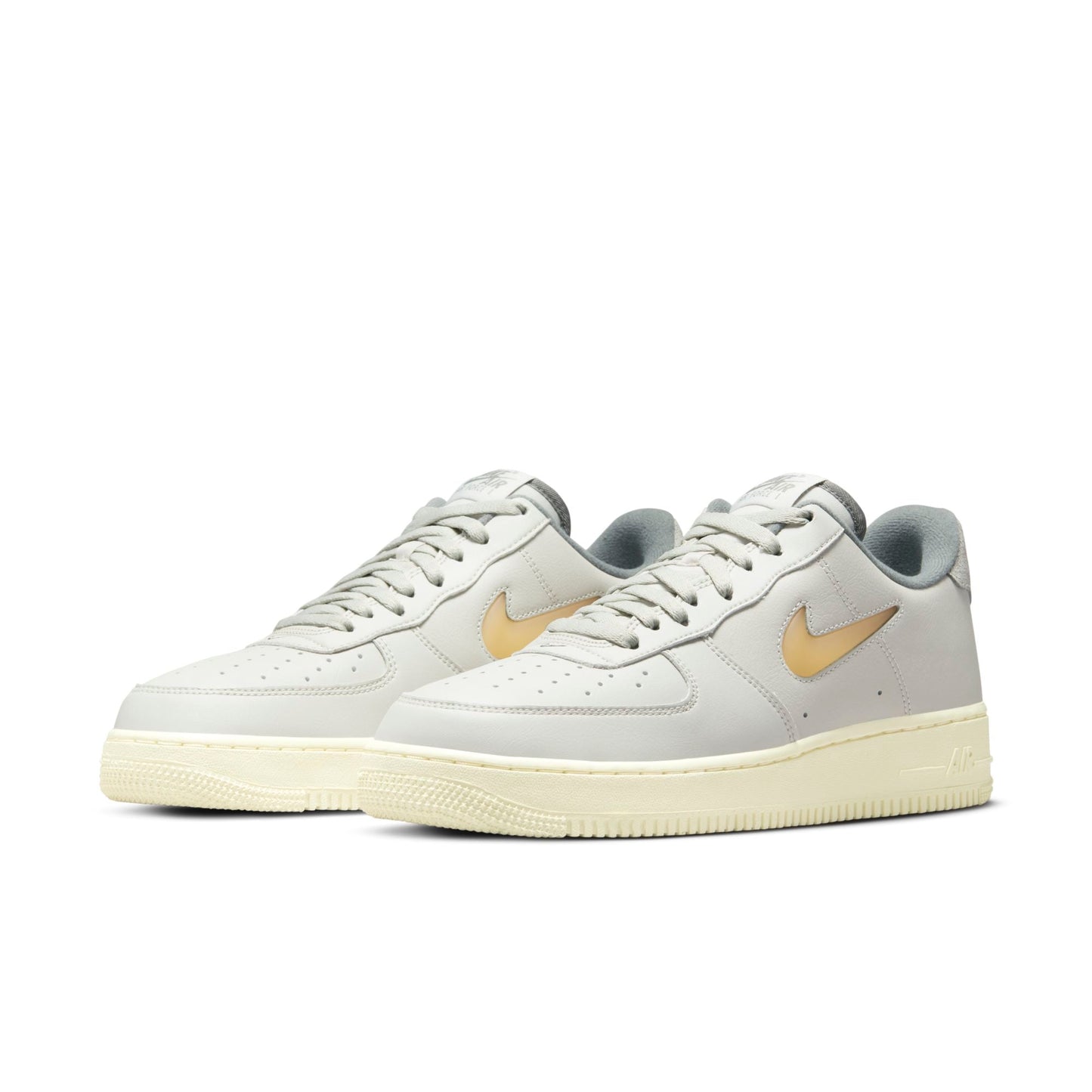 Nike Men's Air Force 1 Low '07 'Jewel Light Bone Coconut Milk'