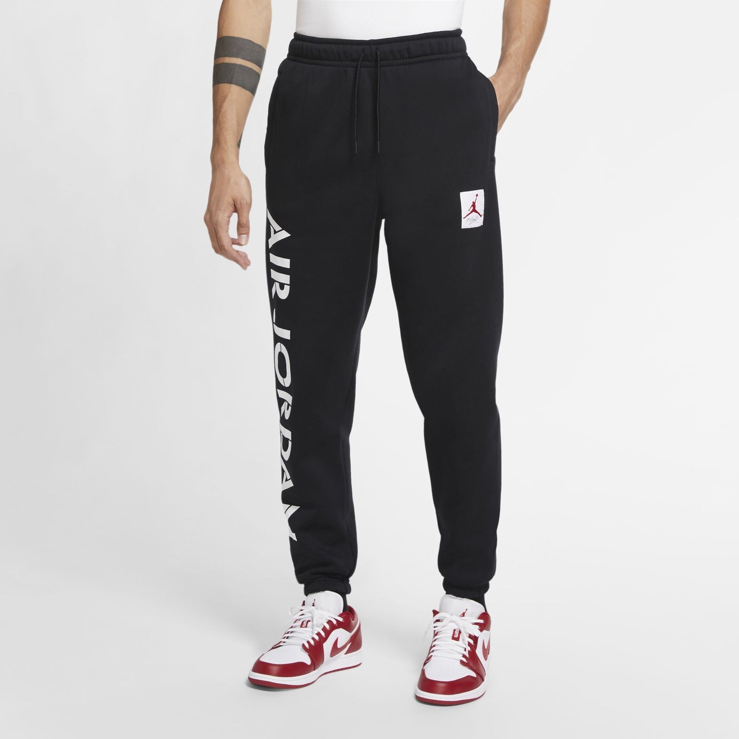 Air Jordan Men's Retro 4 Graphic Fleece Jogger Pants