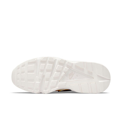Nike Women's Air Huarache 'Sail Light Bone' Sneakers