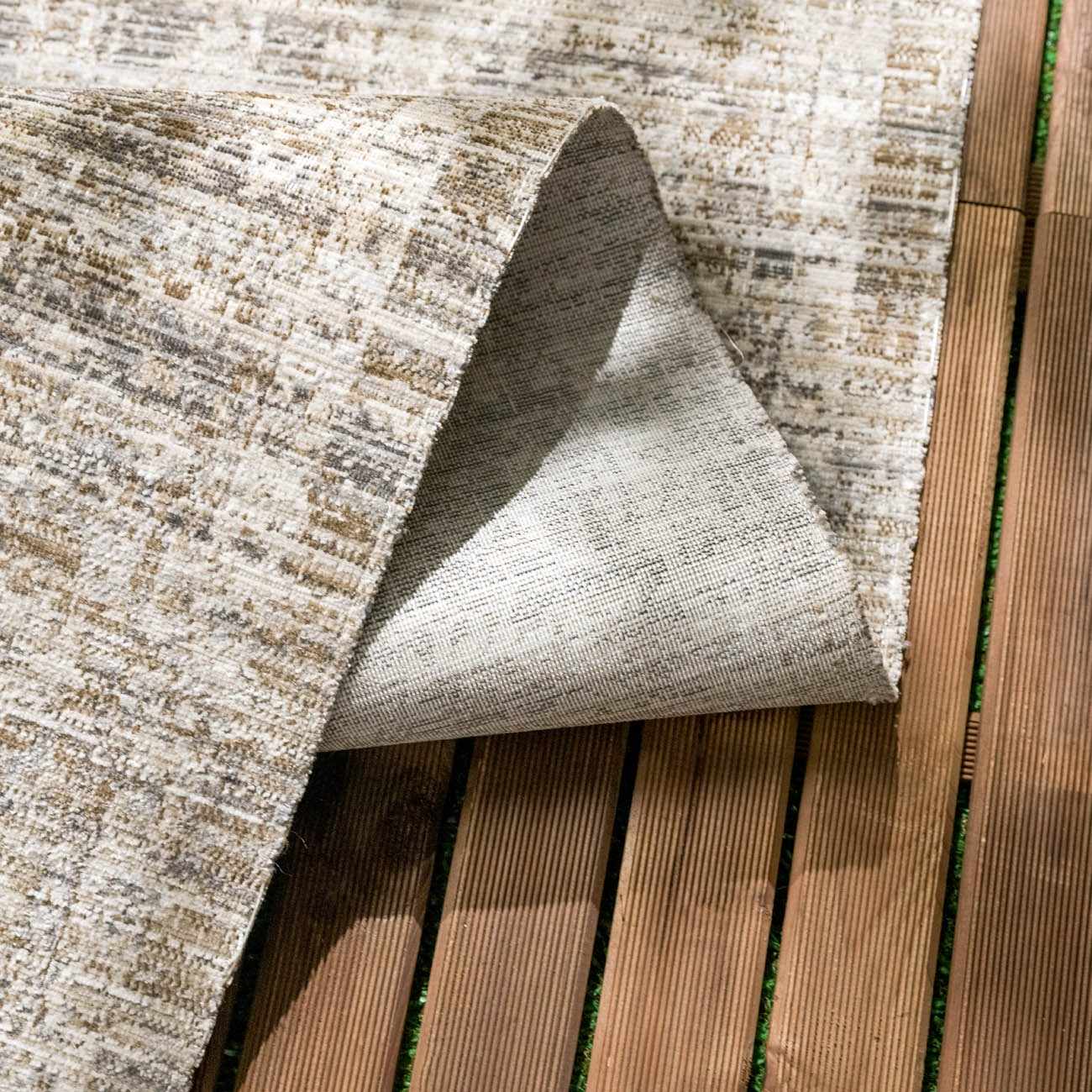 Uzuri Washable Outdoor Area Rug