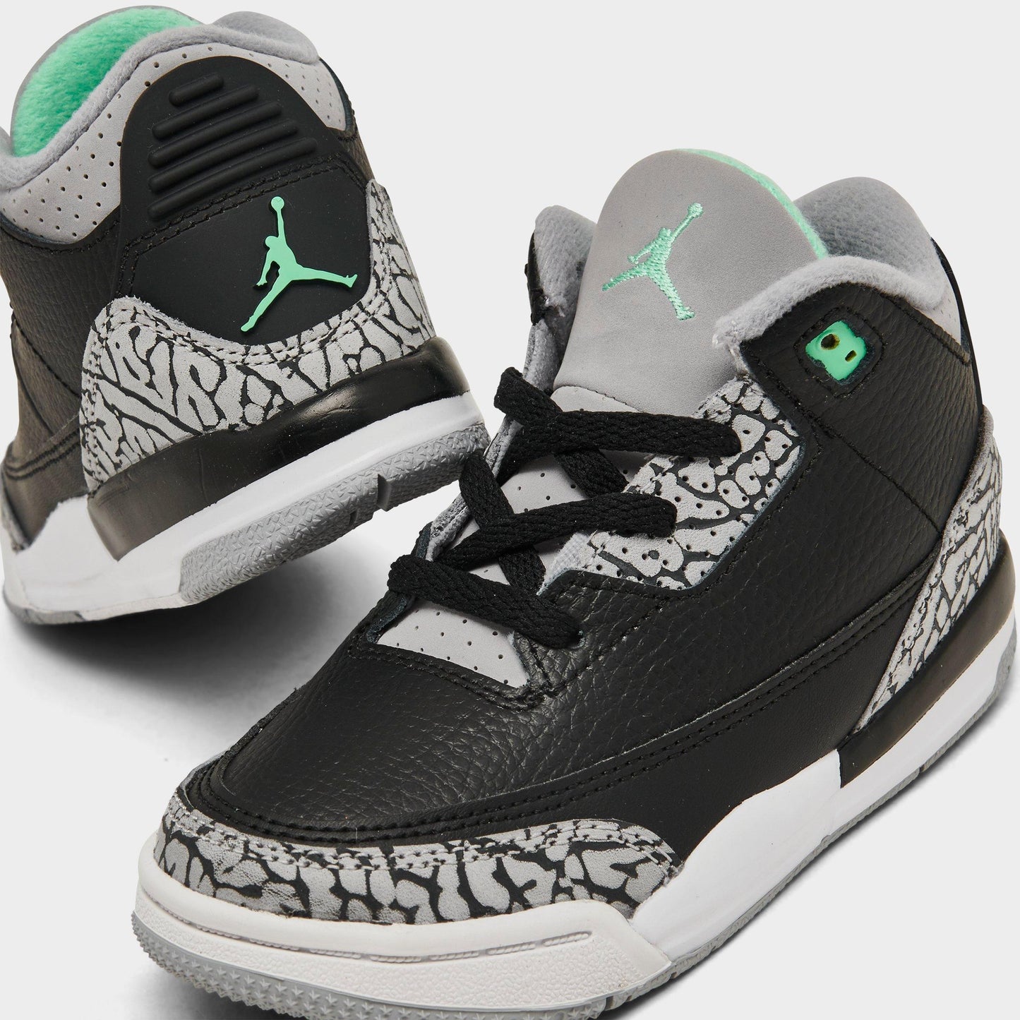 Toddlers Air Jordan Retro 3 'Green Glow (Td)' - DM0968-031