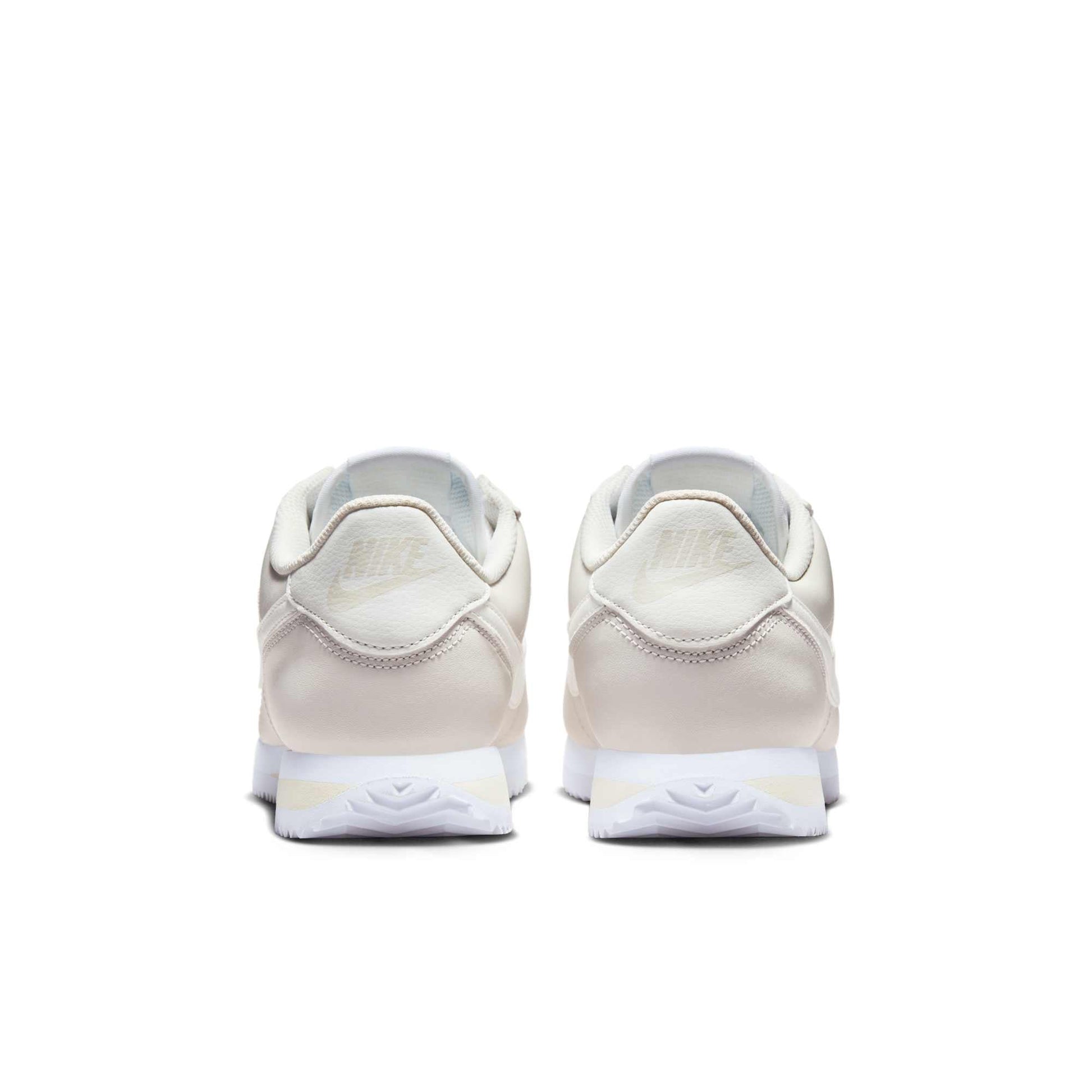 Phantom/Sail-Coconut Milk-White-