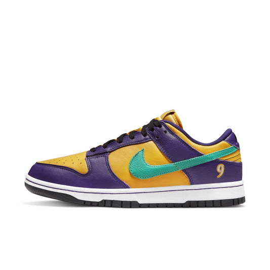 Nike Women's Dunk Low Ll Sneakers