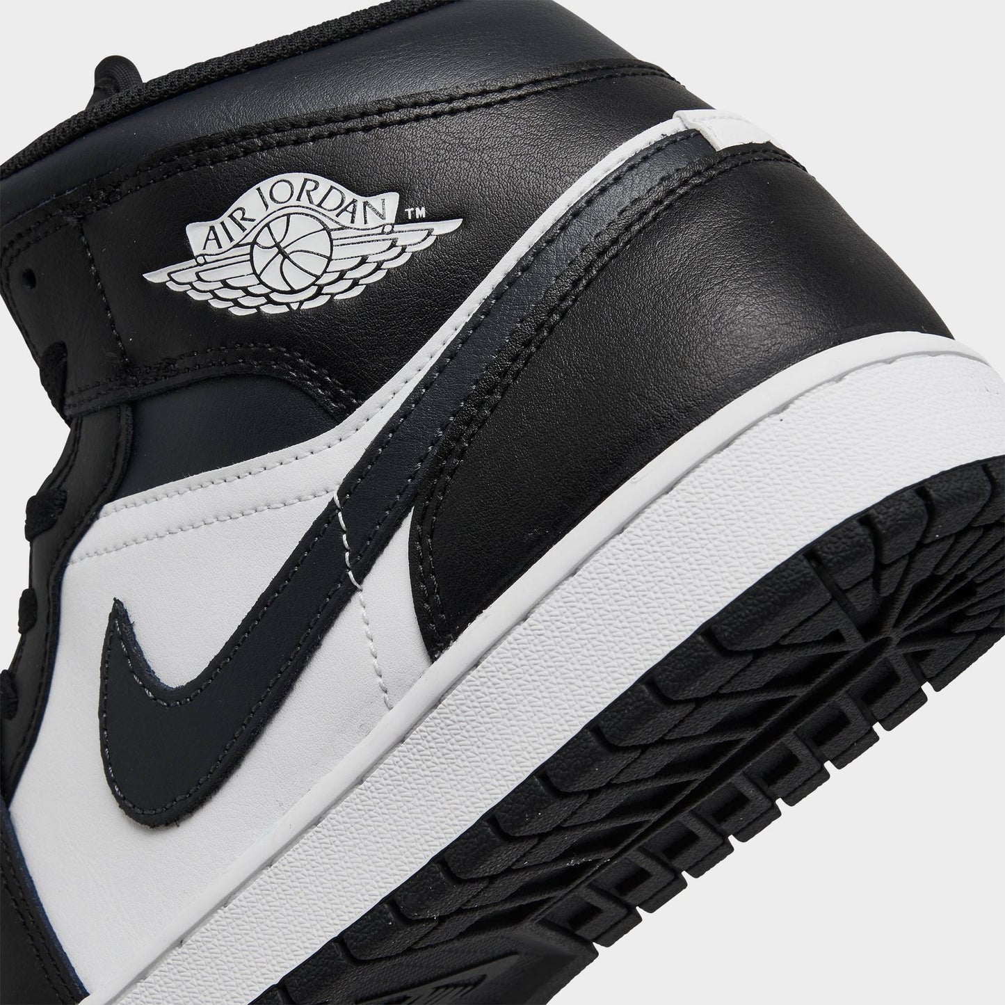 Men's Air Jordan Retro 1 Mid