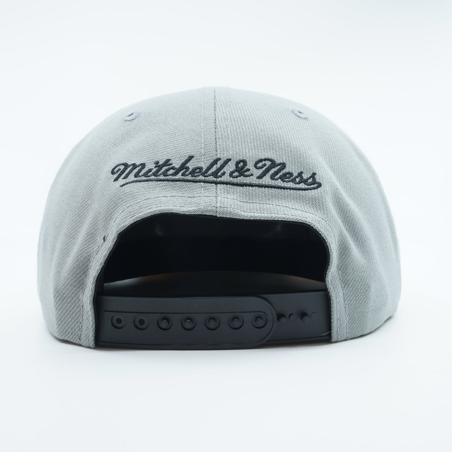 Men's Mitchell & Ness NBA Chicago Bulls B6 Grey Snapback