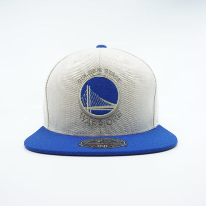 Mitchell & Ness Men's NBA Golden State Warriors Off White Cream Oxford Fitted Fitted Caps