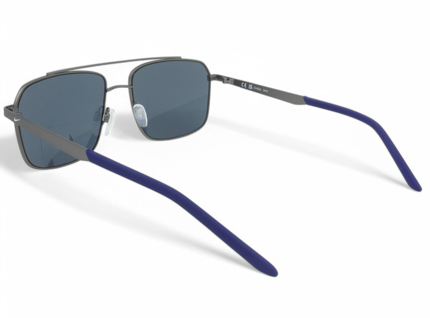 Nike Traveler Strike Sunglasses