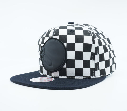 Mitchell & Ness Men's NBA Golden State Warriors Checked B&W Crow Snapback