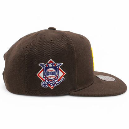Mitchell & Ness Men's MLB League Patch Snapback Padres Snapback Caps