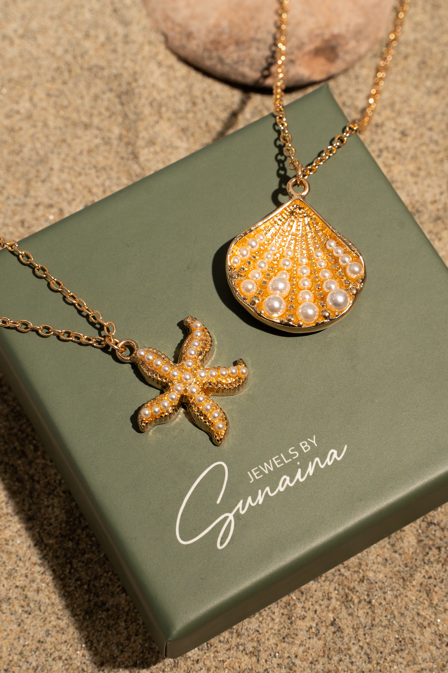 STARFISH Pendant Necklace
