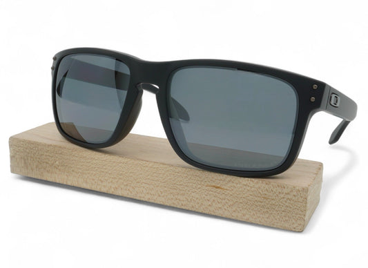 Unisex Oakley Holbrook (A) Polarized Sunglasses