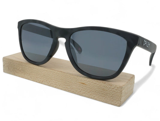 Oakley Frogskins A Sunglasses