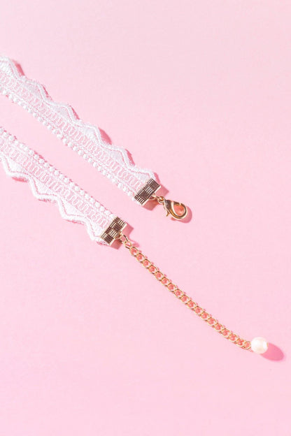 Pretty in Love Choker