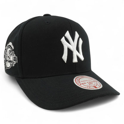 Mitchell & Ness Men's MLB Panda Pro Snapback Snapback Caps
