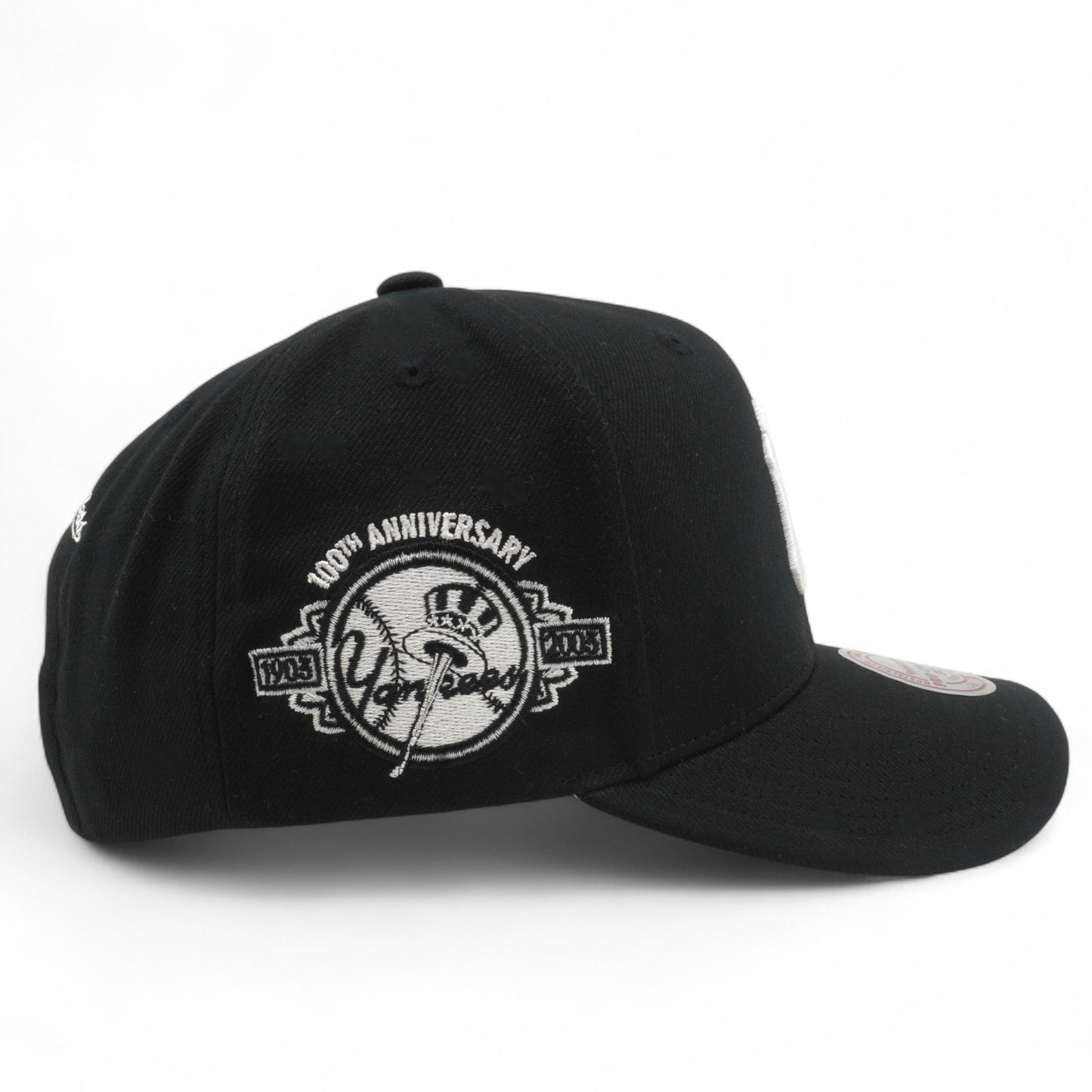 Mitchell & Ness Men's MLB Panda Pro Snapback Snapback Caps