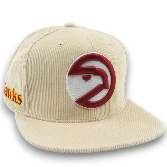 Men's Mitchell & Ness NBA Off Cord Snapback Hwc Hawks - Off White